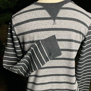 Boys Bundle of 3 Cat & Jack long sleeve T-Shirt Lot Size 12-14 & 1 XL 16